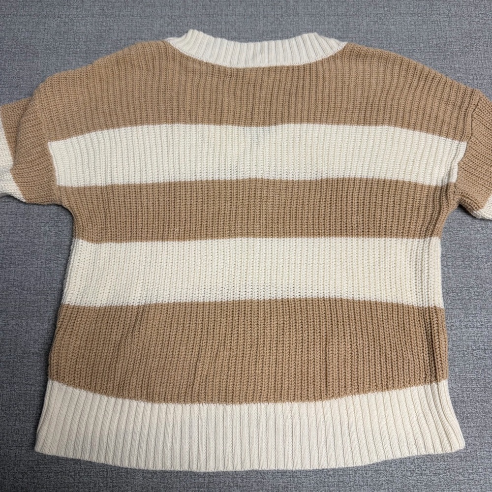 American Eagle Knit Sweater - Picture 3 of 6